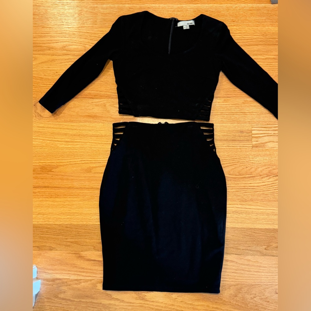 Black Two Piece Set with side cutouts size Small